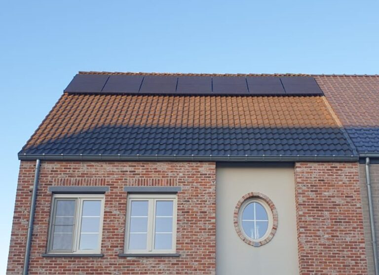 Bauer Glas Glas Zonnepanelen In Olen